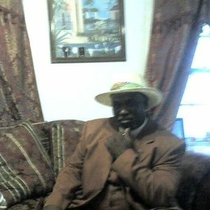 Meet your Posher, Kenneth